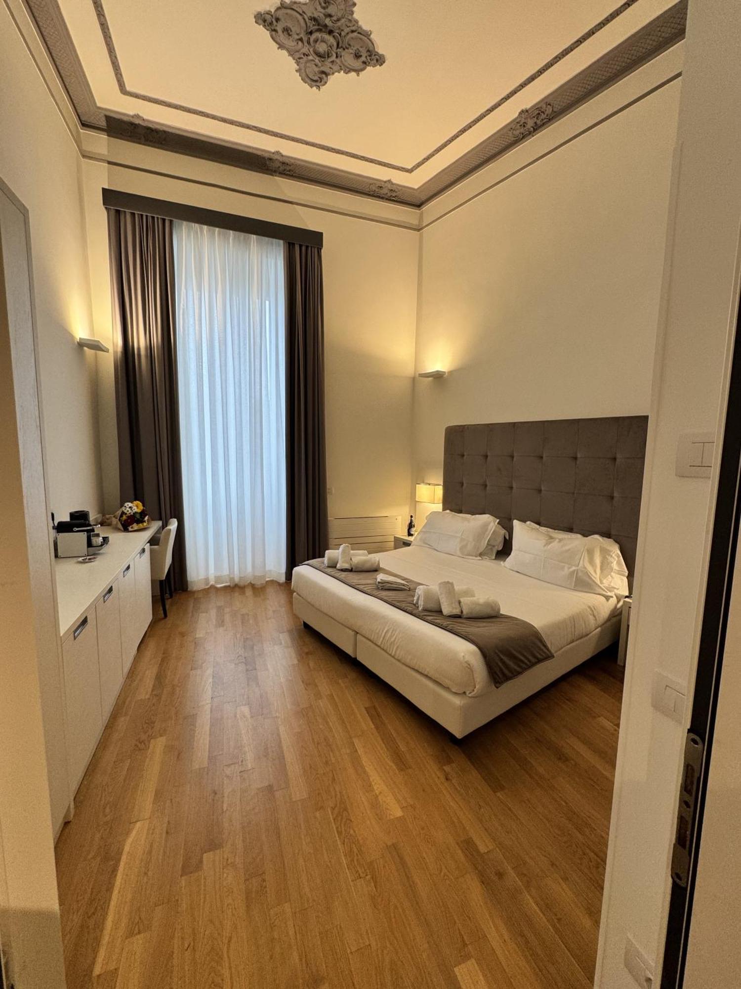 History Suite Essence Rome Buitenkant foto